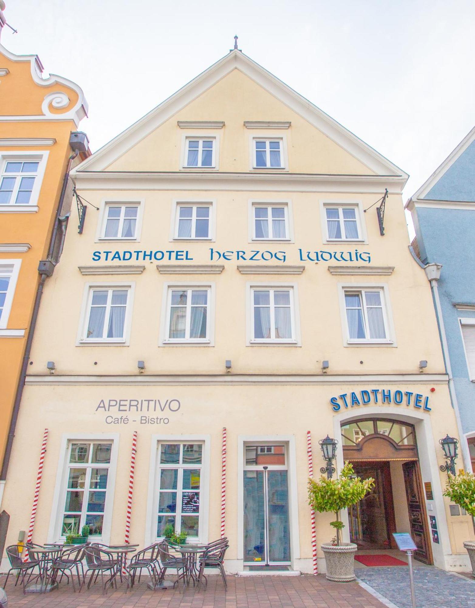 Stadthotel Herzog Ludwig Ландсхут Экстерьер фото